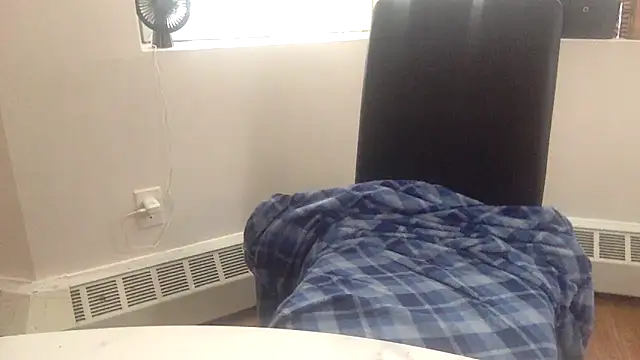 edger4lif3 online show from November 13, 2025, 5:06 pm