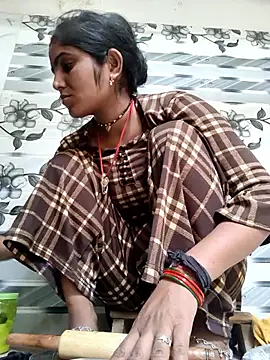 LUCKY cut online show from April 6, 2026, 3:46 am