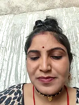 LUCKY cut online show from April 20, 2026, 12:30 pm