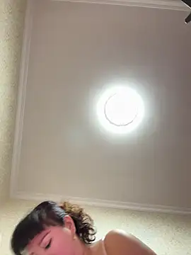 Xinlan-Asia online show from April 21, 2026, 12:01 pm