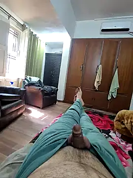 kkkk1882 online show from February 16, 2026, 6:01 am