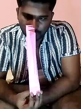 Snapshot of milkyseduce chatting on September 23, 2025, 8:05 pm milkyseduce online show from September 23, 2025, 8:05 pm