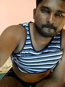 Snapshot of milkyseduce chatting on September 25, 2025, 8:15 pm milkyseduce online show from September 25, 2025, 8:15 pm