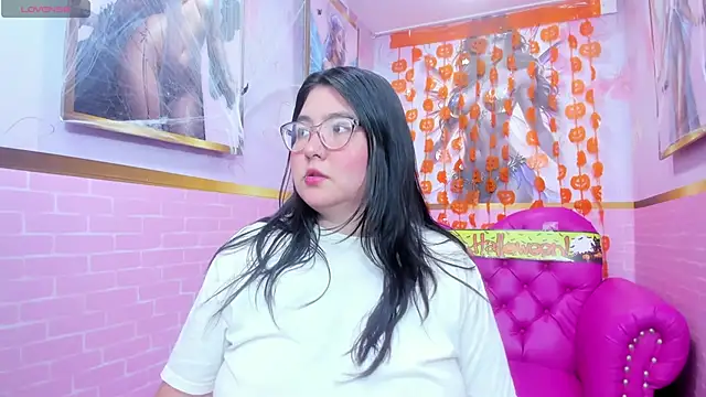 Snapshot of Dulce_meow chatting on October 24, 2025, 11:42 am Dulce meow online show from October 24, 2025, 11:42 am