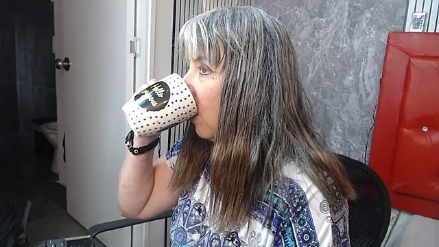 Snapshot of linda__mature chatting on September 11, 2025, 11:54 am linda mature online show from September 11, 2025, 11:54 am