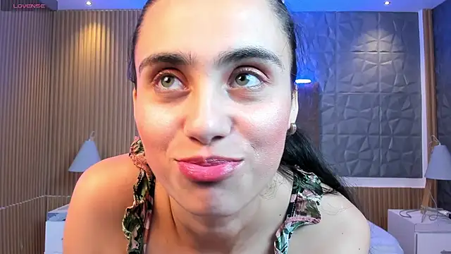 Snapshot of sofiapalacioss chatting on September 30, 2025, 7:20 pm sofiapalacioss online show from September 30, 2025, 7:20 pm