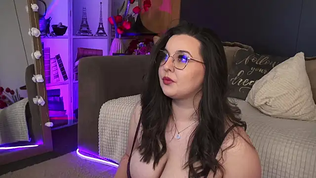 Mia Swano online show from April 2, 2026, 12:51 am