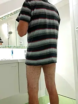 Oldmenhot66 online show from September 15, 2025, 4:46 am