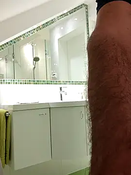 Oldmenhot66 online show from September 21, 2025, 5:01 am