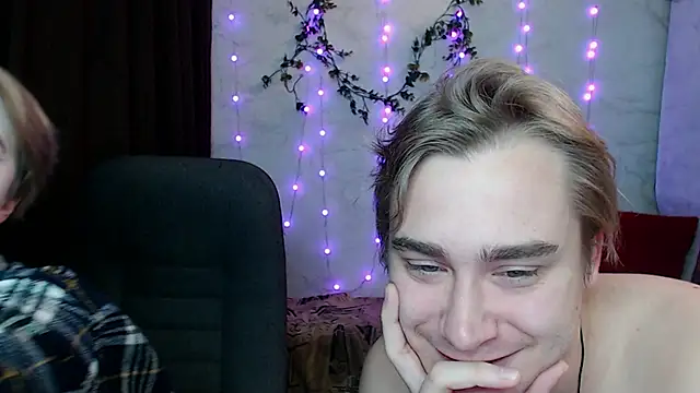 Snapshot of Lust4Money chatting on November 11, 2025, 5:13 am Lust4Money online show from November 11, 2025, 5:13 am