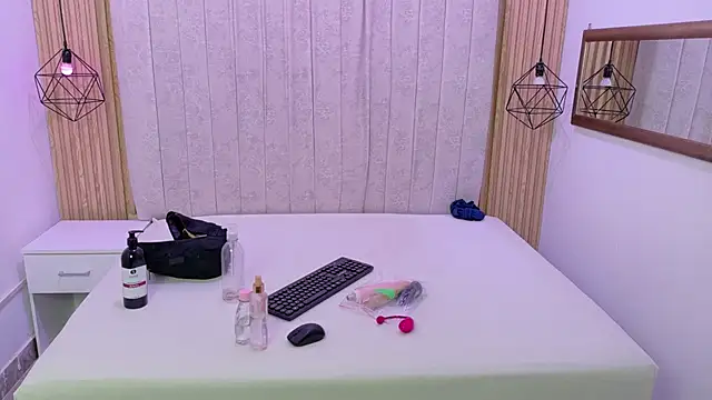 Kity spiderr online show from October 30, 2025, 12:58 pm