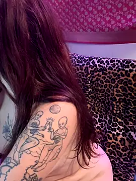 Snapshot of venusluvxoxo chatting on October 1, 2025, 4:39 am venusluvxoxo online show from October 1, 2025, 4:39 am