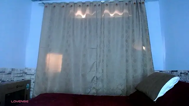 Bicky 24 online show from November 12, 2025, 2:32 pm