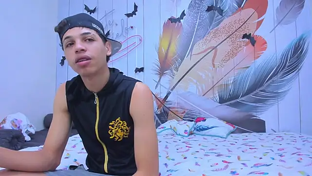 Mycandyfor You online show from November 15, 2025, 7:07 pm