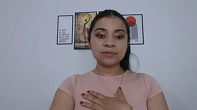 ValerieLove  online show from March 3, 2026, 9:44 pm