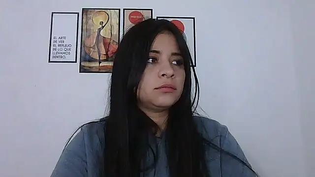 ValerieLove  online show from February 17, 2026, 11:51 am