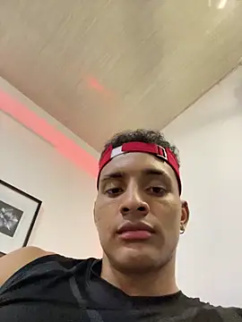 Snapshot of Smith_Fitness chatting on February 7, 2026, 7:44 pm Smith Fitness online show from February 7, 2026, 7:44 pm