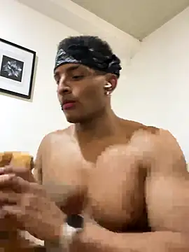 Snapshot of Smith_Fitness chatting on November 16, 2025, 3:55 am Smith Fitness online show from November 16, 2025, 3:55 am