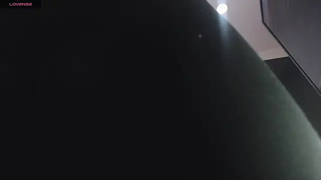 Penelopee Rouse online show from April 17, 2026, 7:17 pm