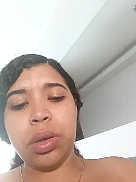 Snapshot of MadissonRizz chatting on October 18, 2025, 8:22 pm MadissonRizz online show from October 18, 2025, 8:22 pm