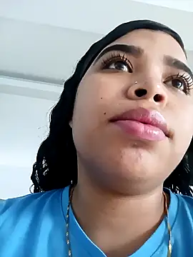 Snapshot of MadissonRizz chatting on November 12, 2025, 7:07 pm MadissonRizz online show from November 12, 2025, 7:07 pm