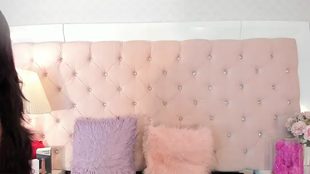 CaterinaRomano online show from March 25, 2026, 7:02 pm