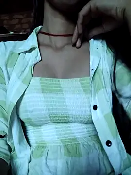 Yatiksha Beby online show from December 21, 2025, 3:08 am