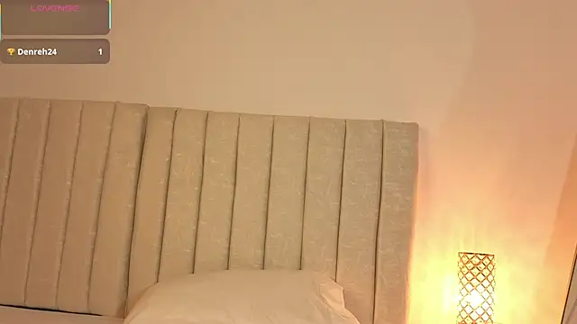 Paulaboterom online show from December 3, 2025, 8:52 pm