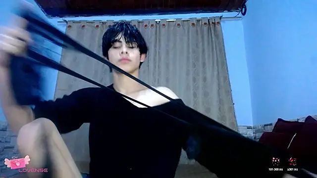 DaraKat18 online show from November 15, 2025, 11:09 pm