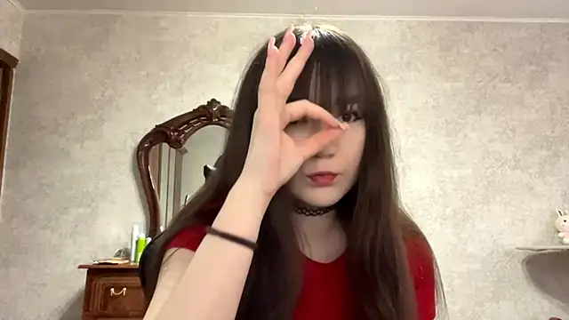 Pikmigirl18 online show from October 13, 2025, 9:44 am