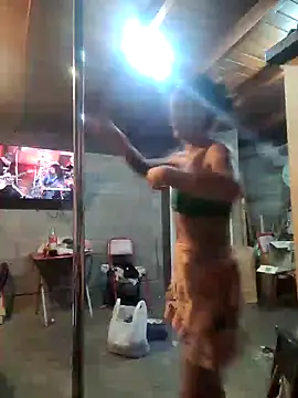 Snapshot of Almendrasexy chatting on November 23, 2025, 11:37 pm Almendrasexy online show from November 23, 2025, 11:37 pm