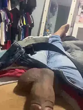 Chico031289 online show from December 18, 2025, 1:22 am