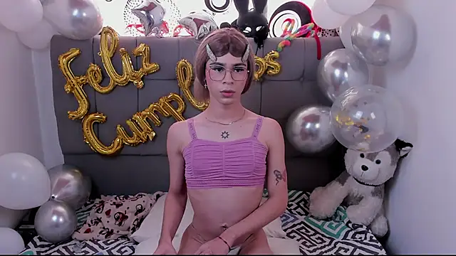 Snapshot of zoe_bunny01 chatting on October 2, 2025, 8:56 pm zoe bunny01 online show from October 2, 2025, 8:56 pm