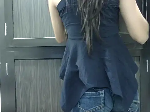 Snapshot of SEXYGUDIYA chatting on October 11, 2025, 10:27 am SEXYGUDIYA online show from October 11, 2025, 10:27 am