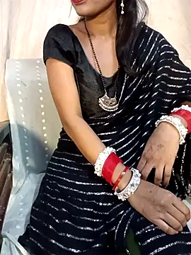 Snapshot of Bhabhilux2025 chatting on November 9, 2025, 8:07 am Bhabhilux2025 online show from November 9, 2025, 8:07 am