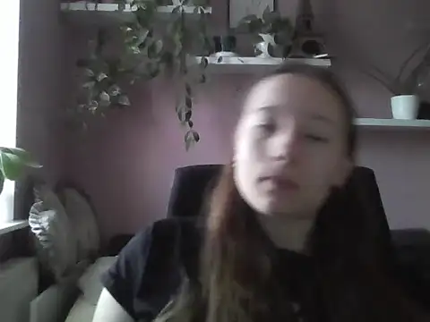Snapshot of LindaPretty chatting on September 19, 2025, 6:17 am LindaPretty online show from September 19, 2025, 6:17 am