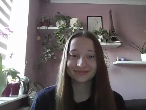 Snapshot of LindaPretty chatting on September 9, 2025, 6:12 am LindaPretty online show from September 9, 2025, 6:12 am