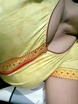 Snapshot of your_favourite_bhabhi chatting on September 9, 2025, 9:35 pm your favourite bhabhi online show from September 9, 2025, 9:35 pm