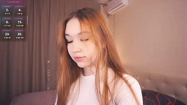 Snapshot of ShariTietge chatting on December 18, 2025, 9:07 pm ShariTietge online show from December 18, 2025, 9:07 pm