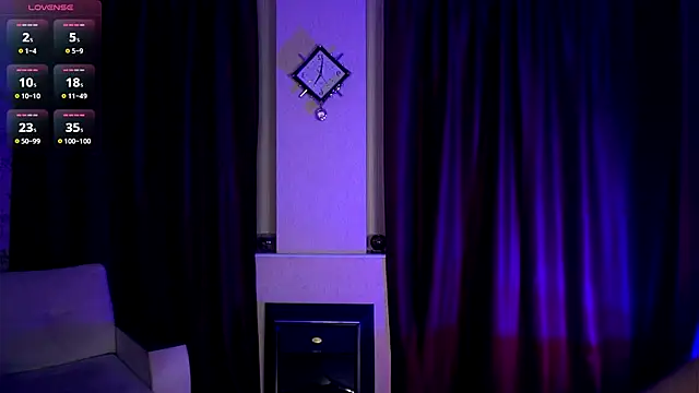 Snapshot of ShariTietge chatting on November 23, 2025, 7:57 pm ShariTietge online show from November 23, 2025, 7:57 pm