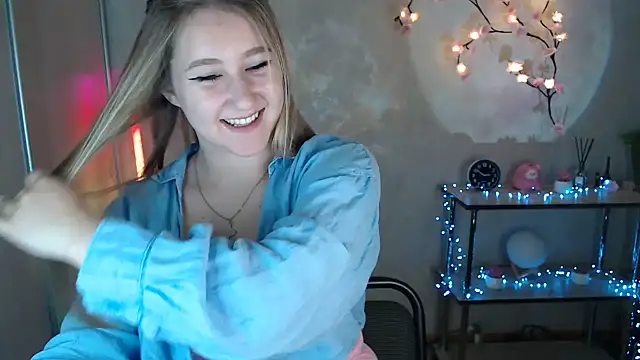 Snapshot of Milka_kamila chatting on July 23, 2026, 11:51 am Milka kamila online show from July 23, 2026, 11:51 am