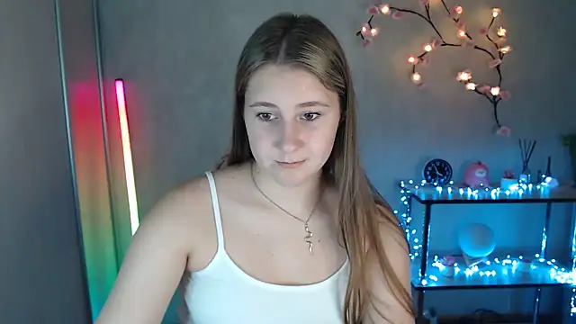 Snapshot of Milka_kamila chatting on July 24, 2026, 12:56 pm Milka kamila online show from July 24, 2026, 12:56 pm