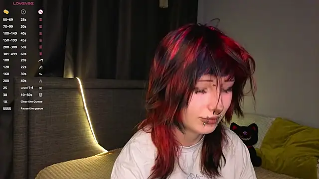 Snapshot of KandraCruser chatting on December 21, 2025, 8:20 pm KandraCruser online show from December 21, 2025, 8:20 pm