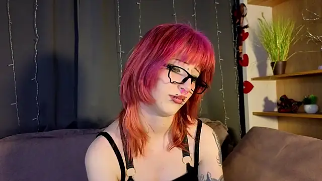 Snapshot of KandraCruser chatting on February 23, 2026, 8:42 pm KandraCruser online show from February 23, 2026, 8:42 pm