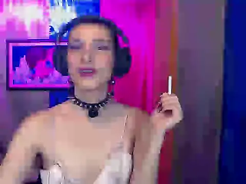 Moira-Hot online show from February 10, 2026, 9:14 pm