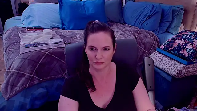 Snapshot of ninajaymes chatting on April 23, 2026, 10:44 pm ninajaymes online show from April 23, 2026, 10:44 pm