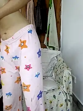 miss raavy online show from February 19, 2026, 9:39 am