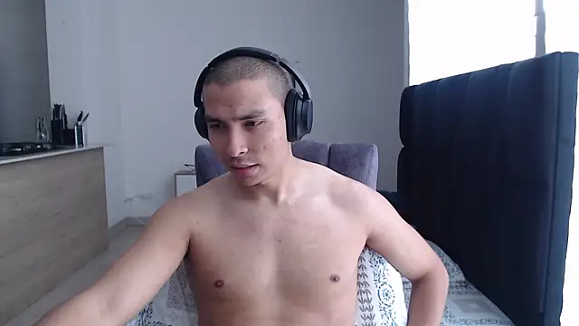 Auron Demon01 online show from December 16, 2025, 4:22 pm