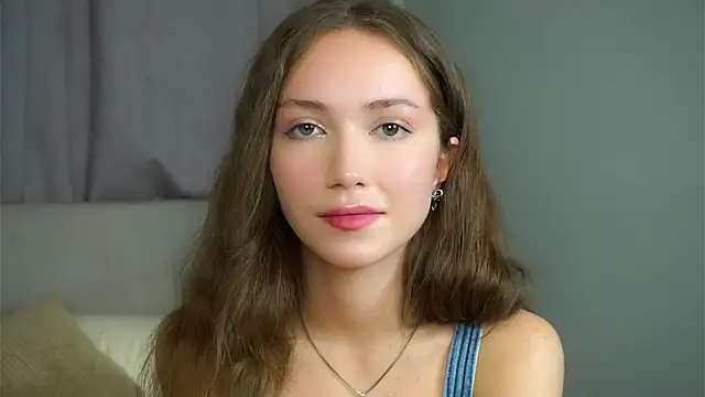 Snapshot of ZeniaBolich chatting on September 13, 2025, 9:48 pm ZeniaBolich online show from September 13, 2025, 9:48 pm