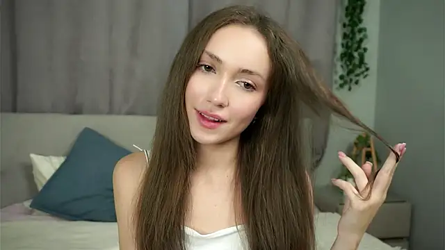 Snapshot of ZeniaBolich chatting on September 23, 2025, 10:50 pm ZeniaBolich online show from September 23, 2025, 10:50 pm